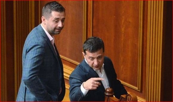 Арахамия пояснил, зачем Зеленский отрицал спецоперацию с "вагнеровцами"