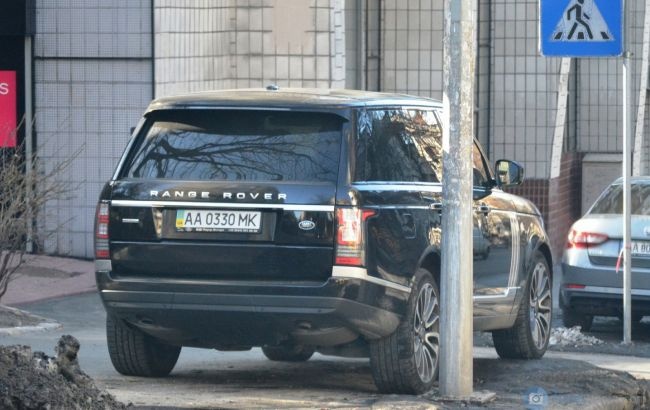 147 неоплаченных штрафов: у киевского автомобилиста изъяли дорогой внедорожник