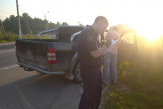 В России при ДТП из багажника авто выпал труп