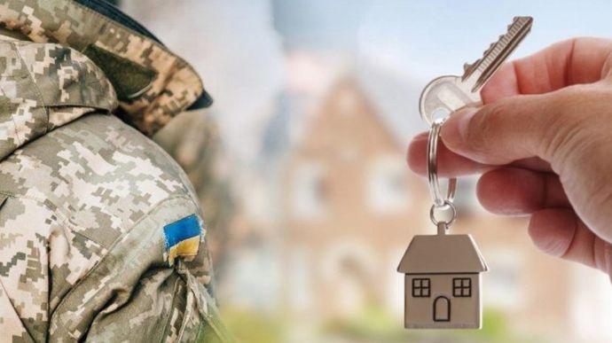 Зеленский пообещал предоставить жилье ветеранам АТО и ООС