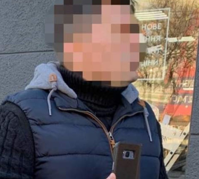 Отказался надевать маску в магазине и был без документов: украинца оштрафовали на 17 тысяч