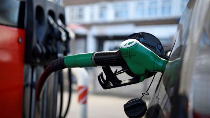 Рост цен на бензин: когда литр подорожает до 32 грн