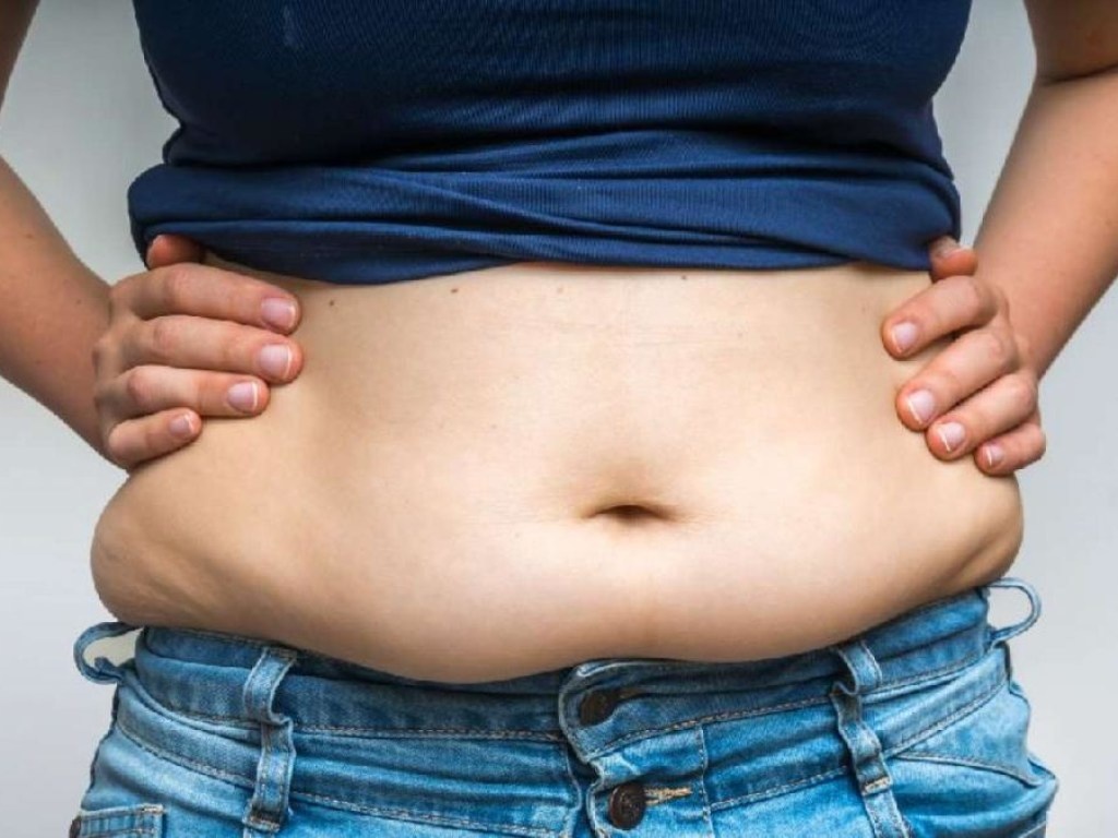 Как похудеть к праздникам без диет и физкультуры: советы для самых ленивых