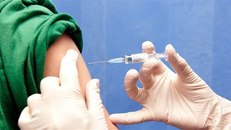 Вакцинация в Украине: бустерную прививку от COVID-19 получили 14 человек