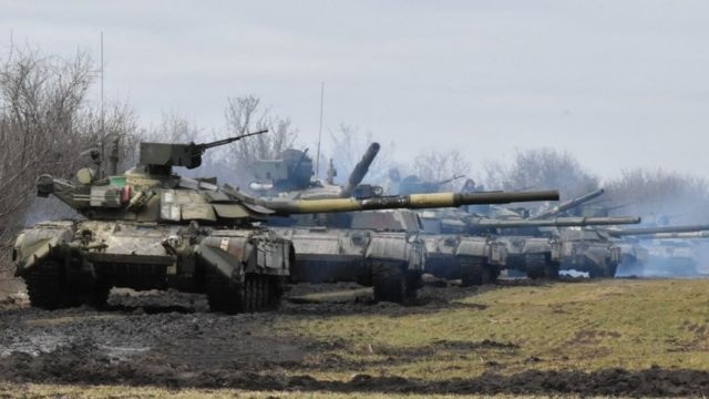 Вероятное вторжение войск РФ: треть украинцев на словах готова к вооруженному сопротивлению - опрос