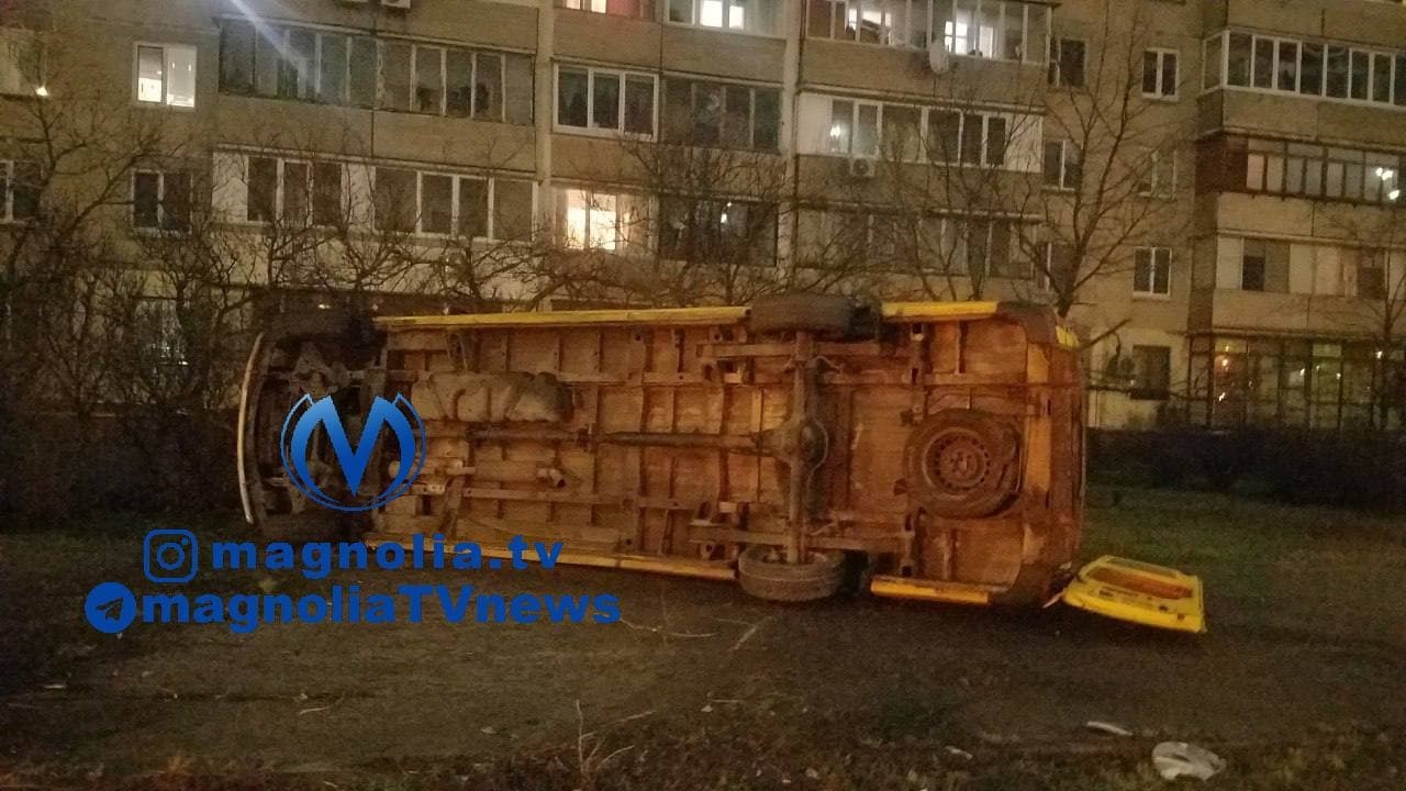 2,22 промилле: в Киеве пьяный водитель перевернул грузовик