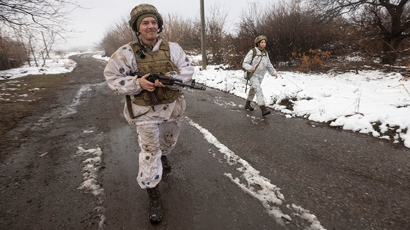 Половина украинцев считает реальной угрозу военного вторжения России в Украину