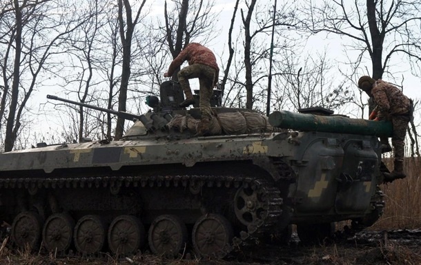 Сутки на Донбассе: сепаратисты 10 раз открывали огонь по украинским позициям