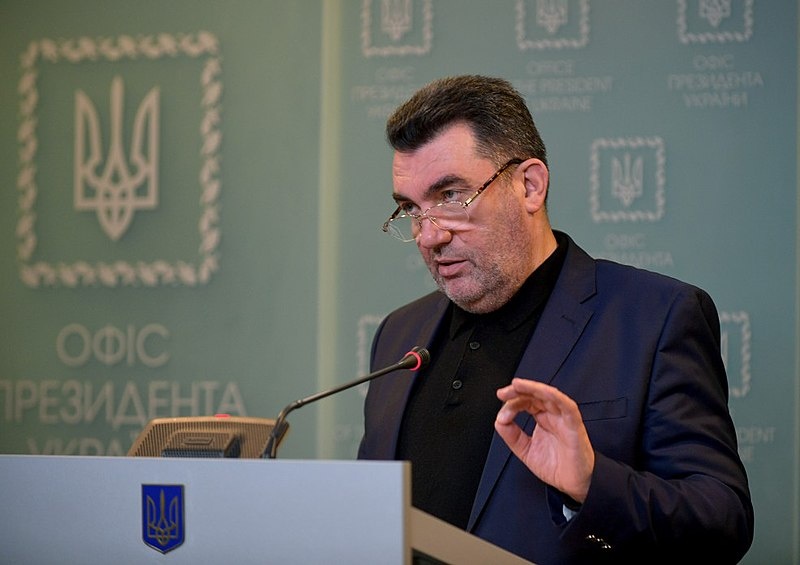 Данилов озвучил условие для введения военного положения в Украине