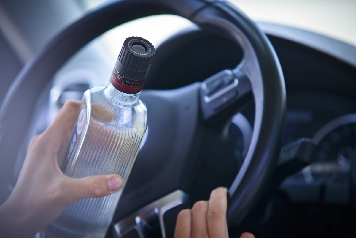 За руль после пьянки: сколько нужно времени, чтобы алкоголь выветрился из организма