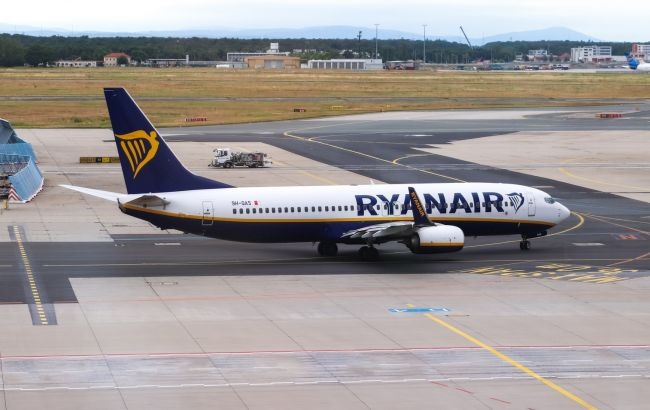 Ryanair резко сокращает авиаперелеты в январе: названы причины