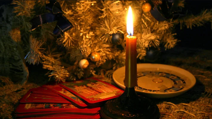 Гадание на Сочельник и Рождество: самые известные способы