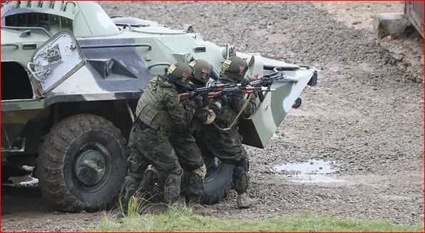 "Миротворцам" ОДКБ разрешено применять оружие в Казахстане