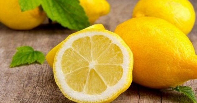 Как легко и просто выдавить сок из лимона