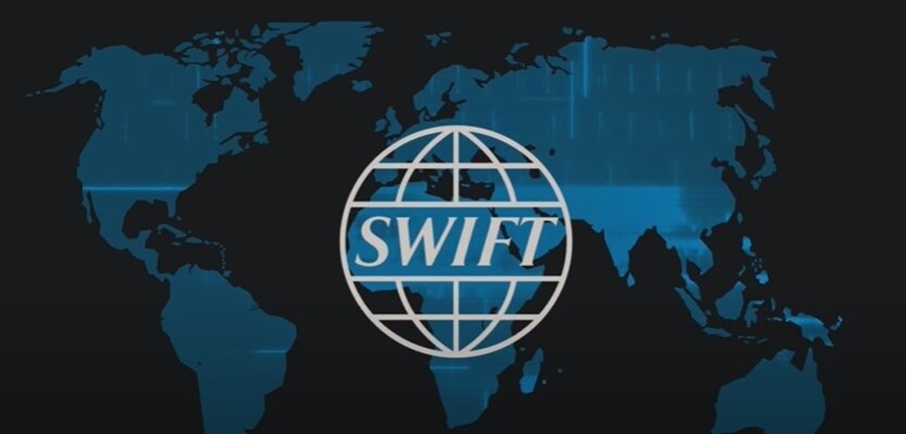 США изучают последствия возможного отключение России от SWIFT