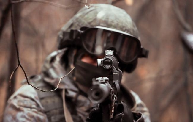 Обстрелы на Донбассе: ранен украинский военный