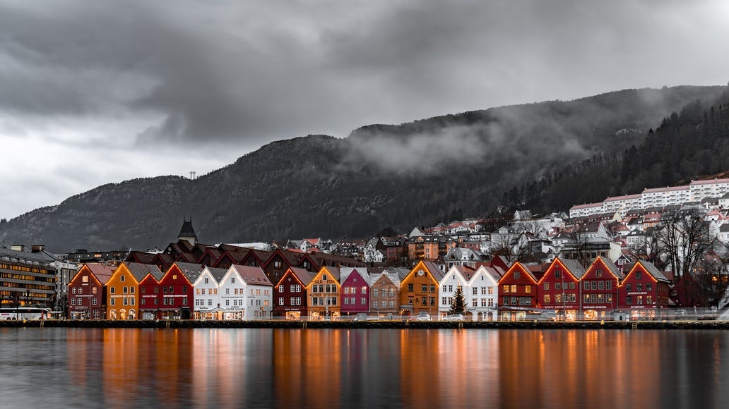Норвегия отменяет обязательный карантин для туристов