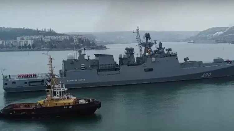 Более двадцати российских кораблей вышли на учения в Черное море