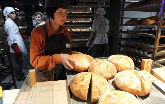 Кабмин отложил включение пшеничного хлеба в перечень продуктов, которые подлежат госрегулированию