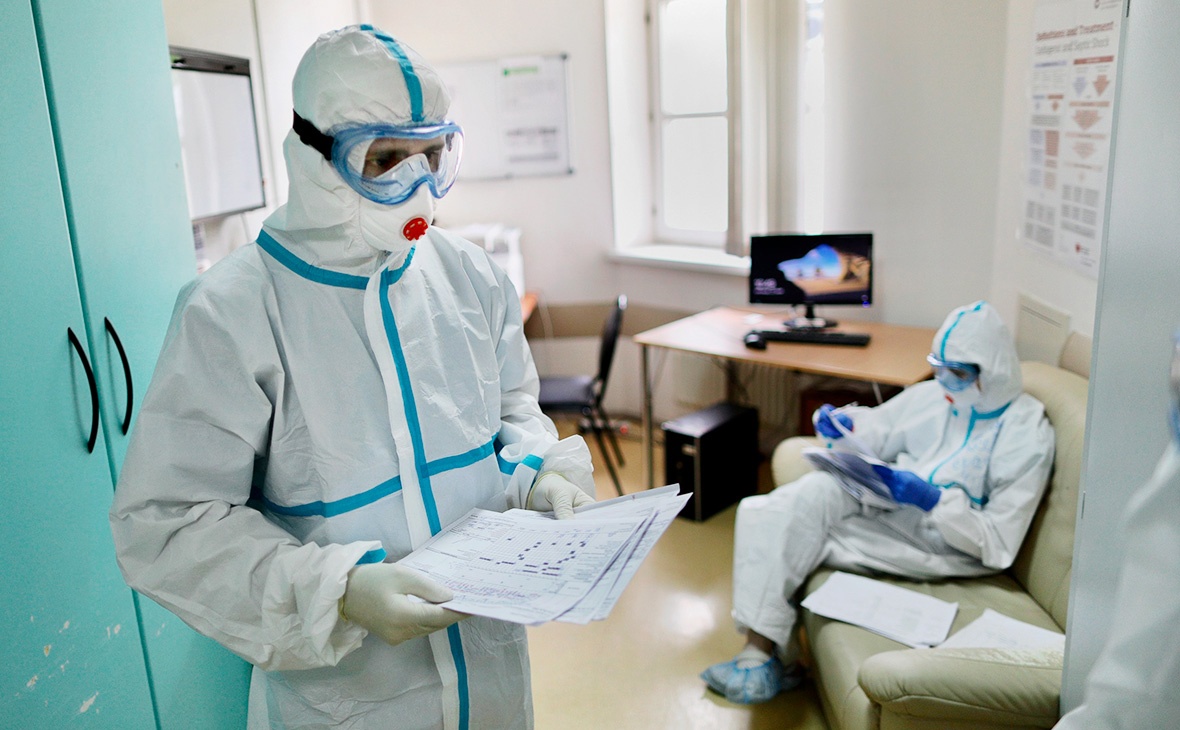 "План" по коронавирусу вырос: в Украине уже ожидают до 70 тысяч новых случаев в сутки