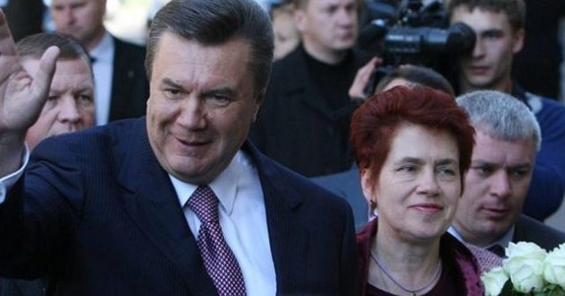 Магазины, кинотеатры и могила сына: как живет в Севастополе Людмила Янукович