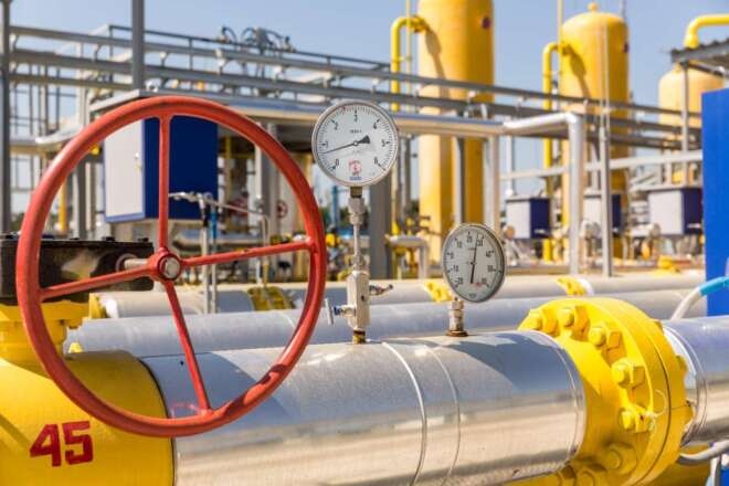 Стоимость газа в Европе упала: Газпром нарастил транзит через Украину
