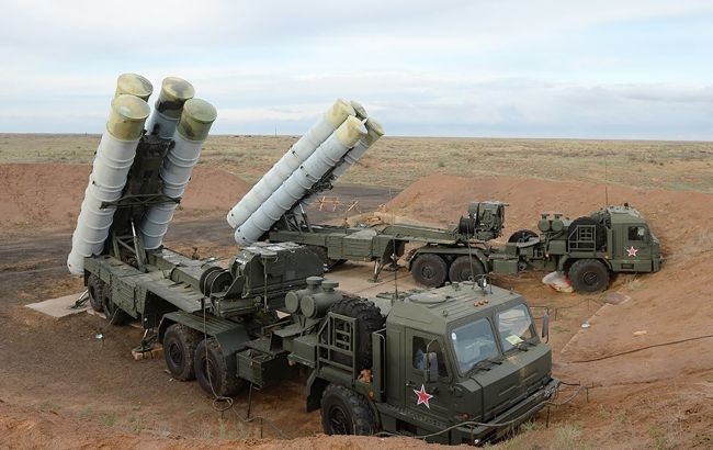 Россия направила в Беларусь ракетный комплекс С-400 "Триумф"