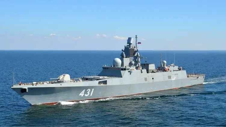 Боевые корабли России через Гибралтарский пролив вошли в Средиземное море