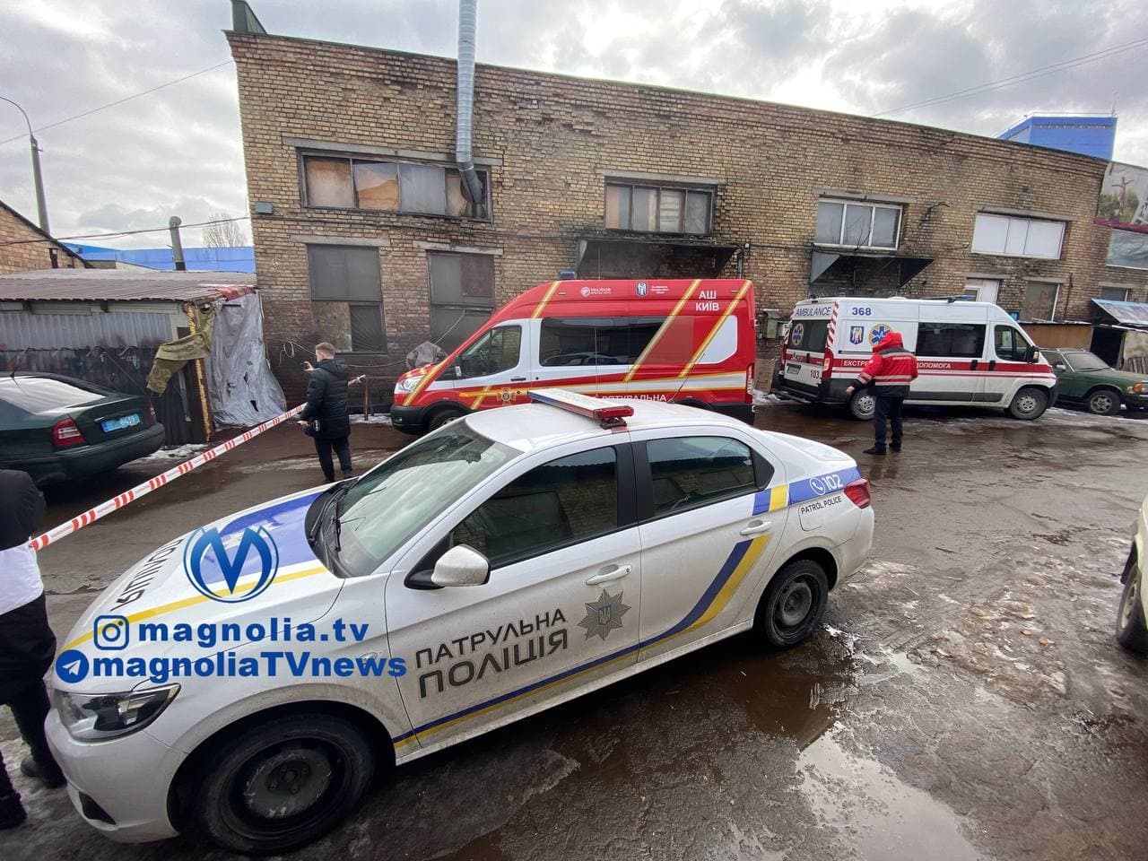В Киеве на мужчину упал 9-тонный станок