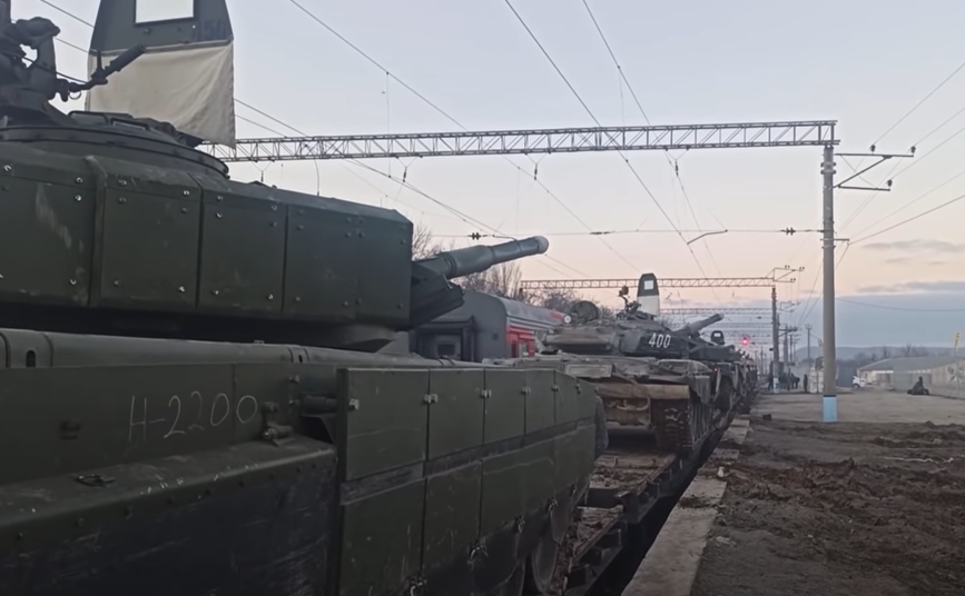 Минобороны РФ показало видео отвода войск от границ Украины