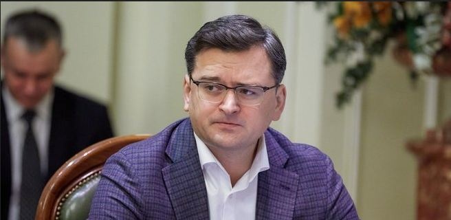 Украина не планирует наступательных операций на Донбассе, - Кулеба