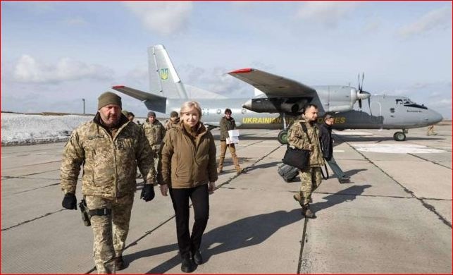 Нардепы прибыли на Донбасс
