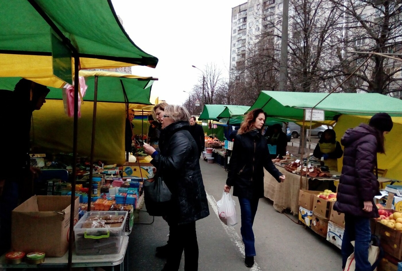 Продовольственные ярмарки в Киеве сегодня: назван список адресов