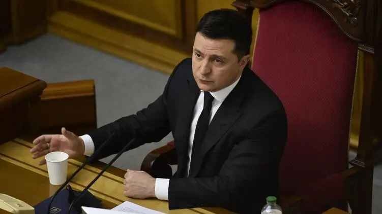 Зеленский заявил, что Украина рассматривает возможность разрыва дипломатических отношений с РФ