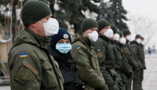 Чрезвычайное положение в Украине: какие ограничения могут ввести