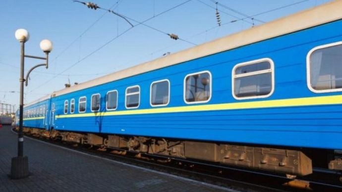В Украине запускают дополнительные поезда из Львова до границы с Польшей