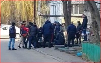 В Николаеве поймали солдат РФ в подвале дома и сдали полиции
