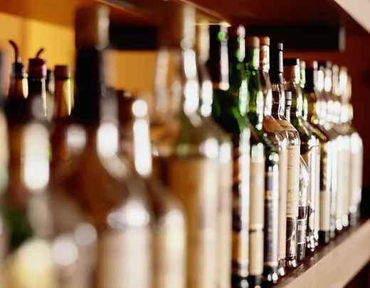 В России из-за санкций на 20-40% подорожал алкоголь
