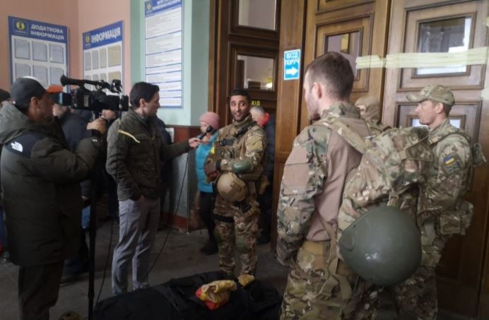 Иностранный легион: бывшие британские морпехи приехали воевать за Украину