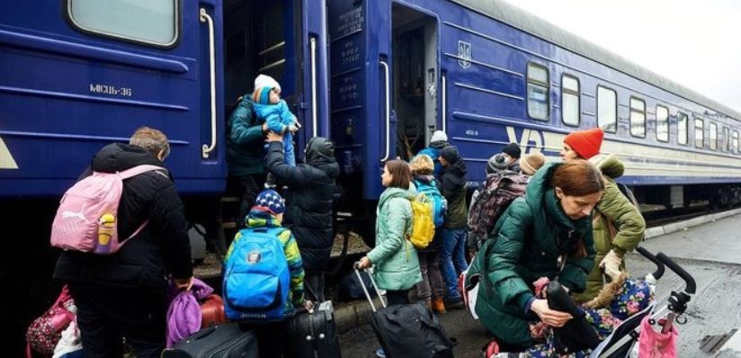 Поезда не доедут до Львова: будут высаживать пассажиров на другой станции