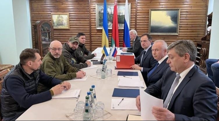 Завершился третий раунд переговоров Украины и РФ