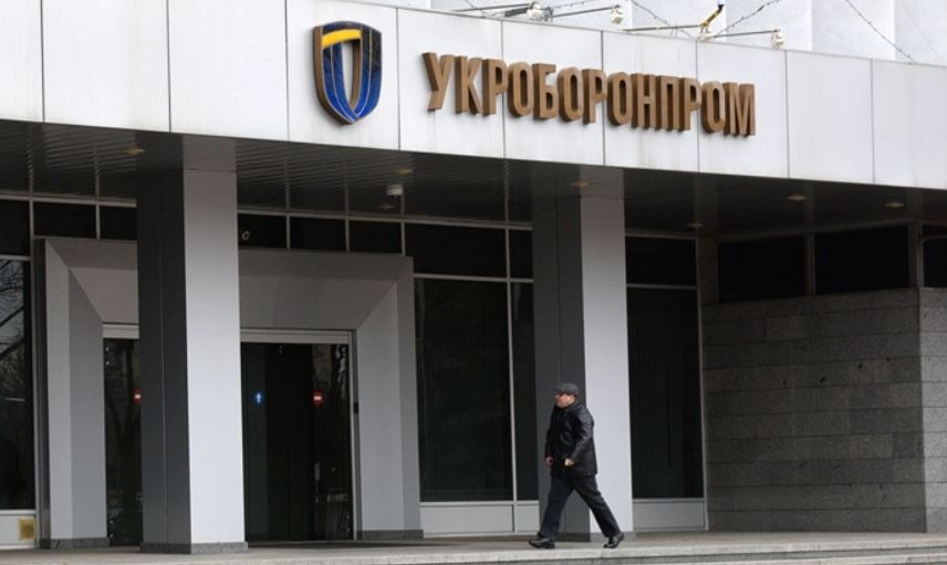 Укроборонпром выплатит миллион долларов за угнанный или трофейный самолет