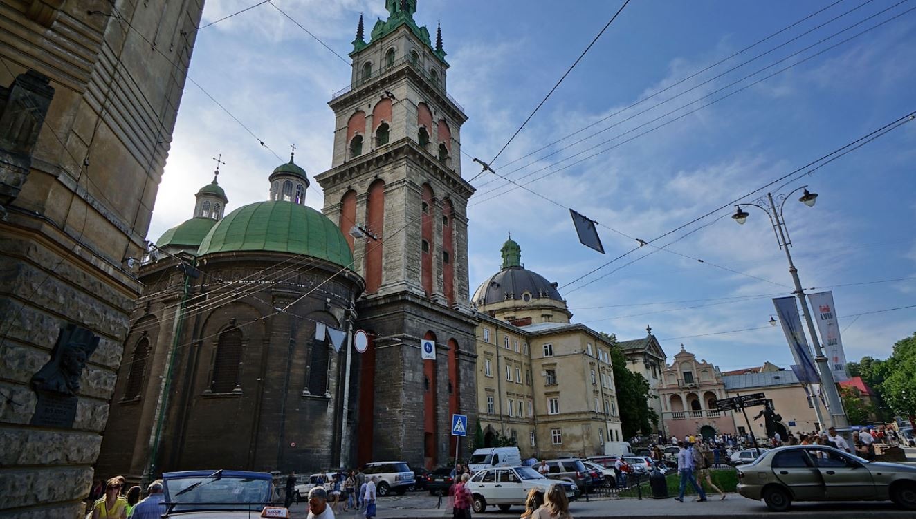 Конфискуют без разговоров: власти Львова пригрозили беженцам