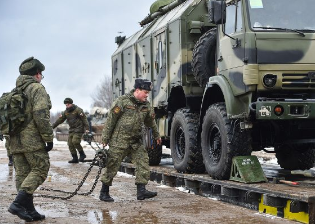 Беларусь согласилась разместить у себя еще два российских военных объекта