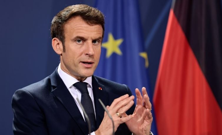 Макрон заявил, что Франция должна готовиться к "войне в Европе"