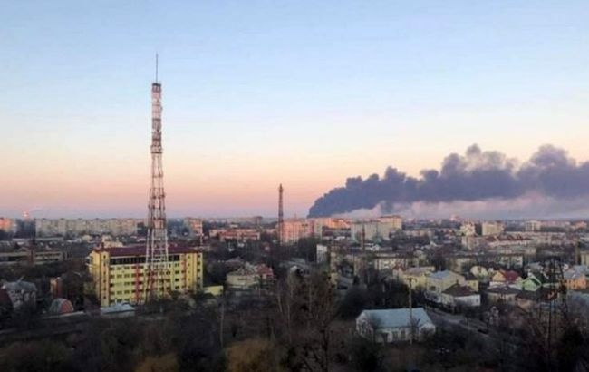 Впервые по Львову нанесен ракетный удар: здание авиаремонтного завода уничтожено