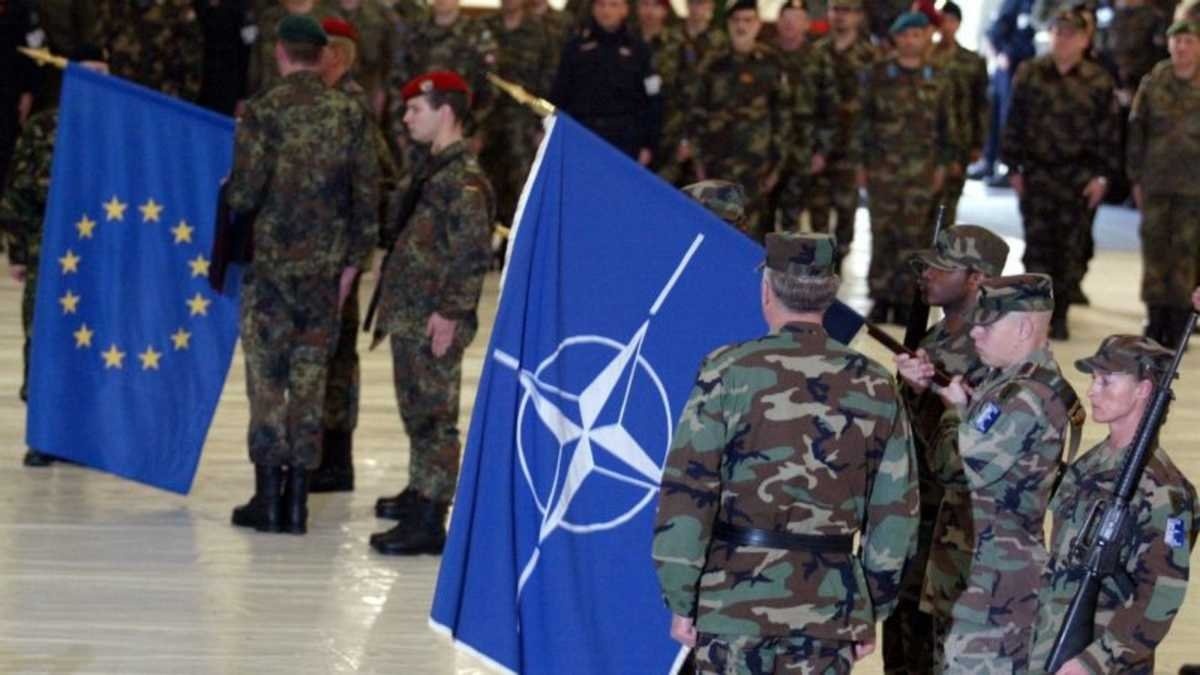 Миротворцы НАТО в Украине: Кремль отреагировал на идею Польши