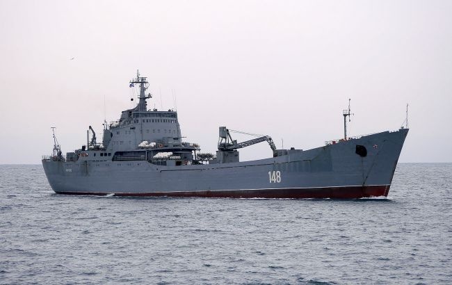 В Бердянск прибыл большой десантный корабль РФ