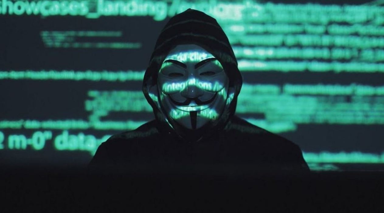 Хакеры Anonymous пригрозили  Путину и слили базу данных Центробанка РФ