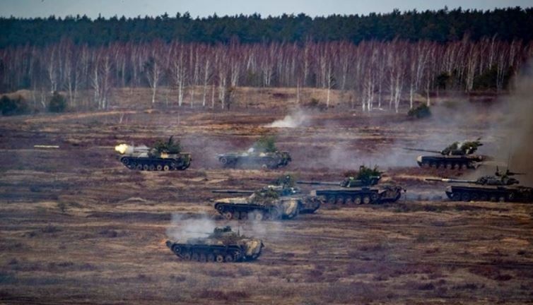 Россия перемещает часть войск в Беларусь - Генштаб